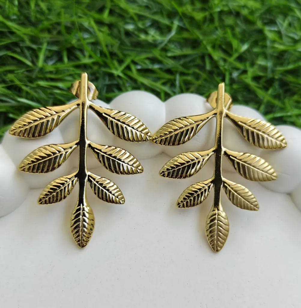 [AM-ER-00000112] Golden Leaves of Peace