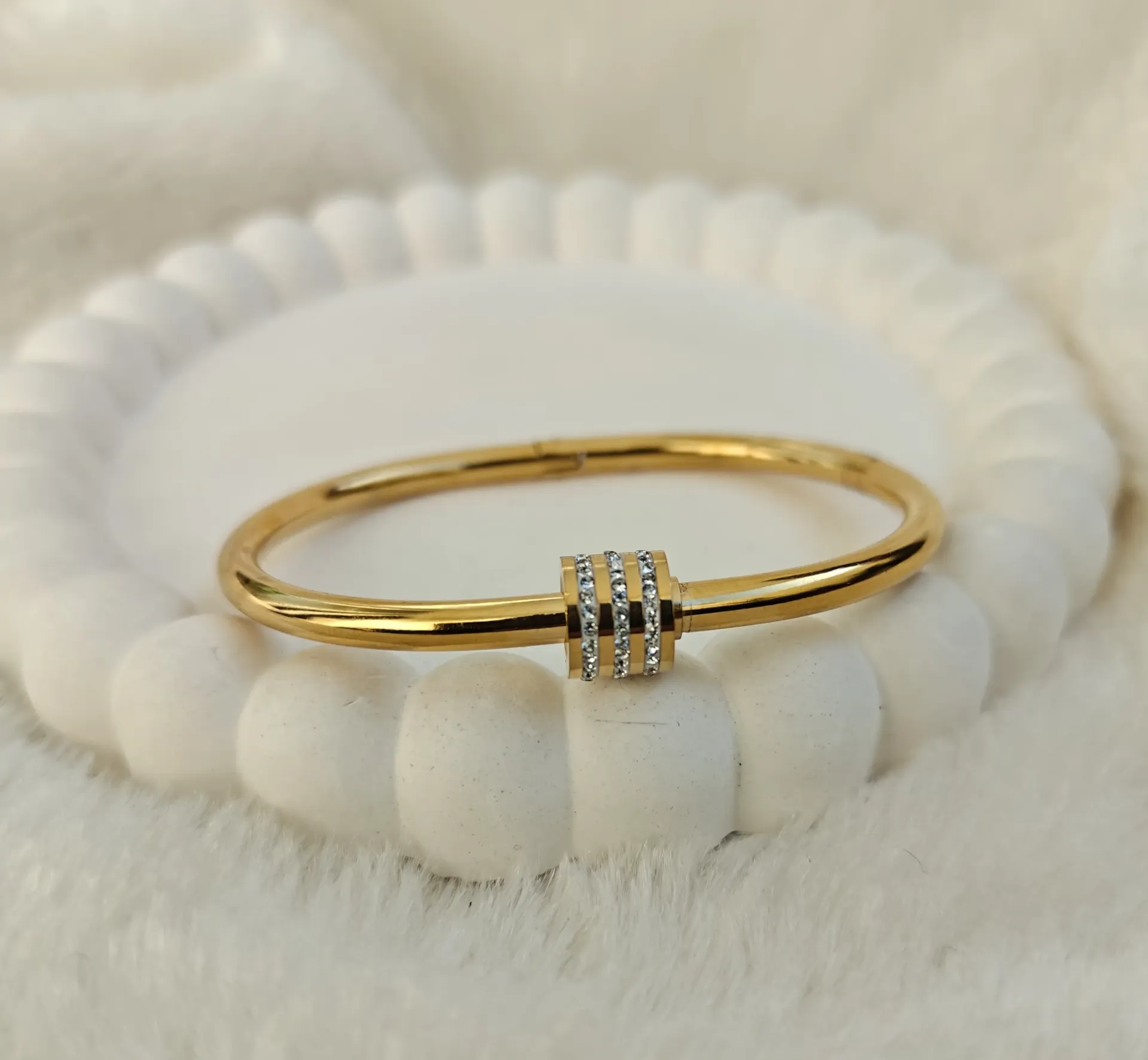 [AM-BL-00000201] Crystal loop Bracelet