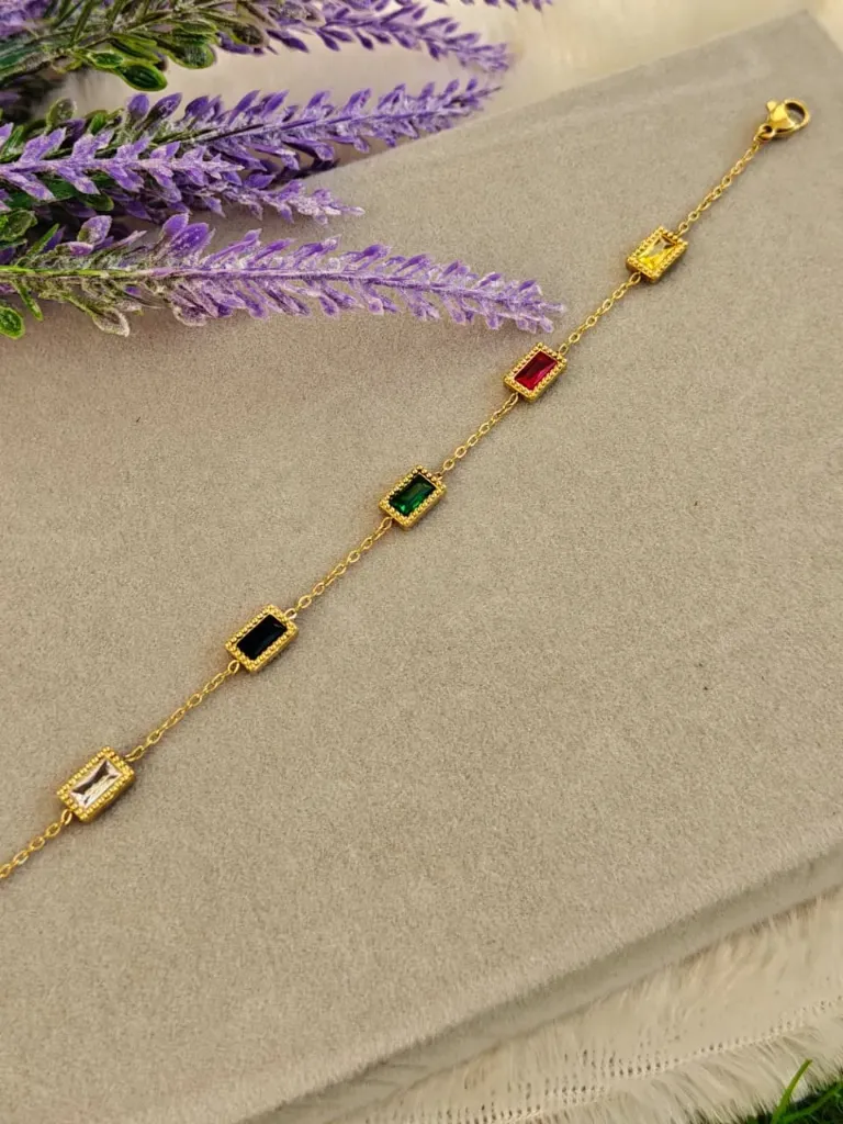 [AM-CH-00000205] Intricate rectangle bracelet - Multi colour