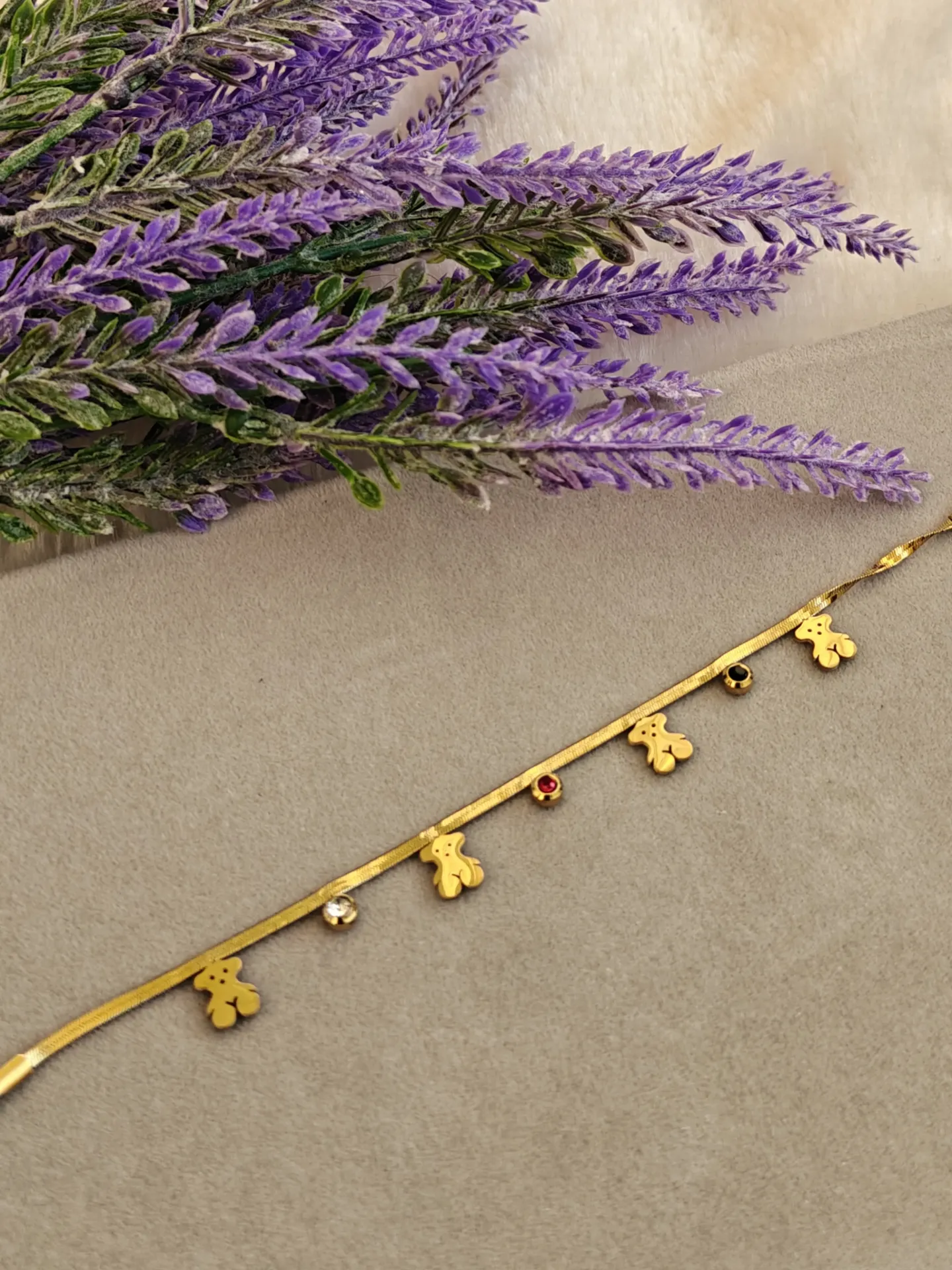 [AM-CH-00000207] Teddy and Stone charm Bracelet