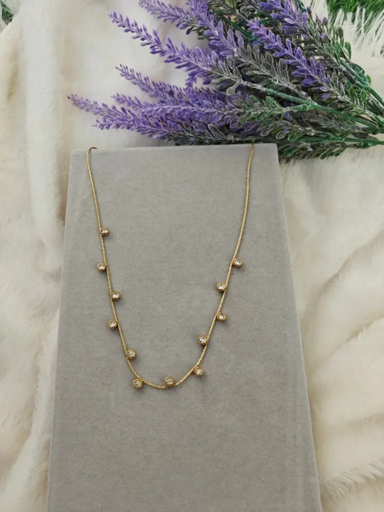 [AM-CH-00000214] Vine Droplet Charms Necklace - White