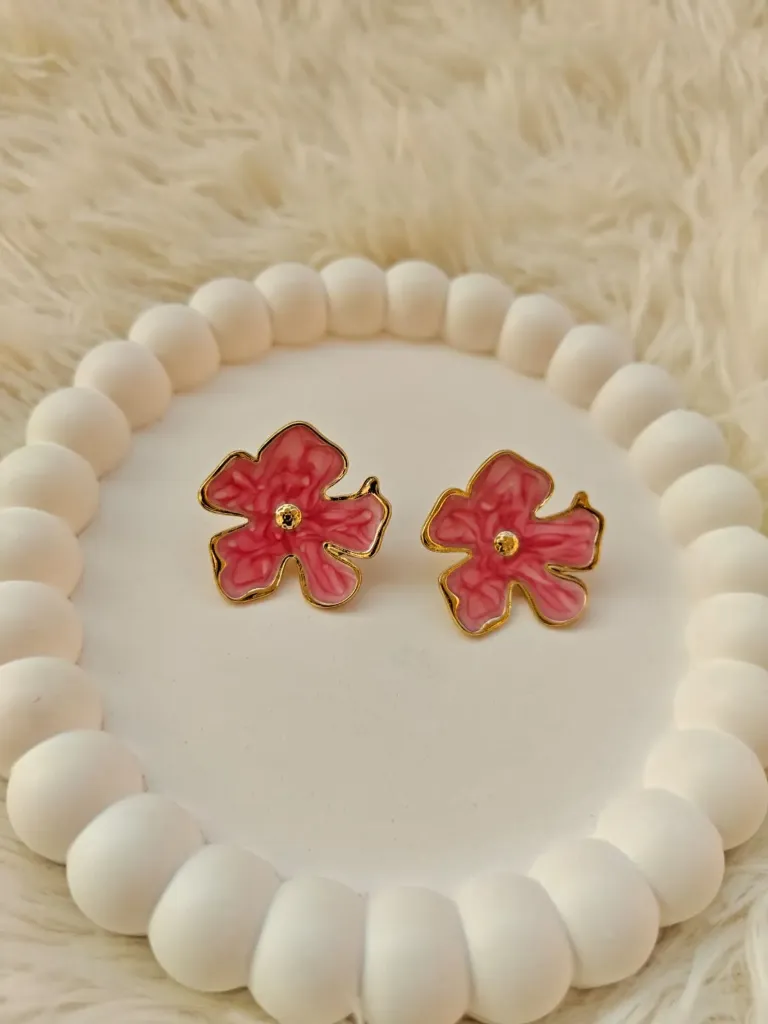 Flora Enamel Earring - Pastel Pink